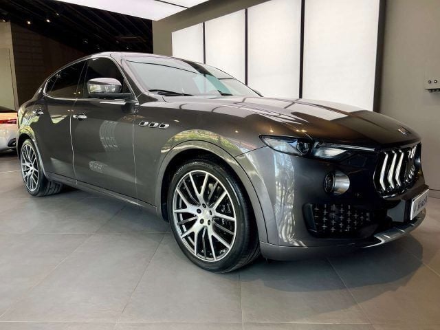 Usata Maserati Levante 430 CV (316 kW) 2017 Grigio SUV