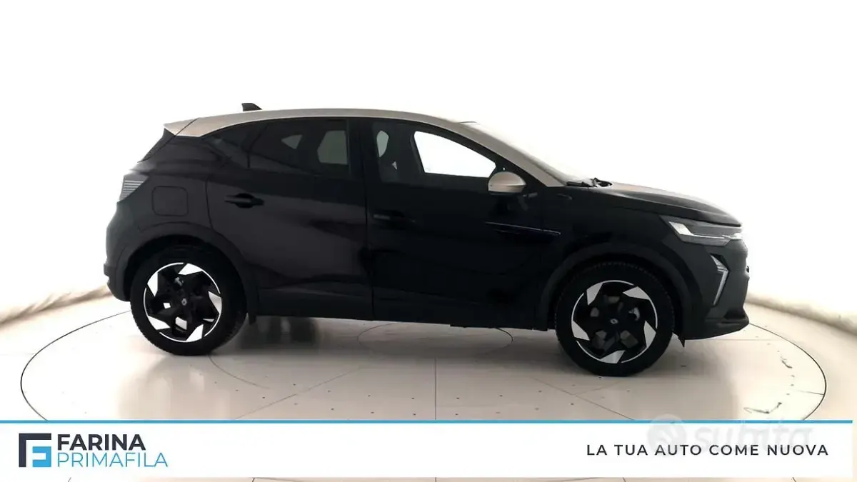 Käytetty Renault Captur Techno 91 HP (66 kW) 2025 Musta Katumaasturi