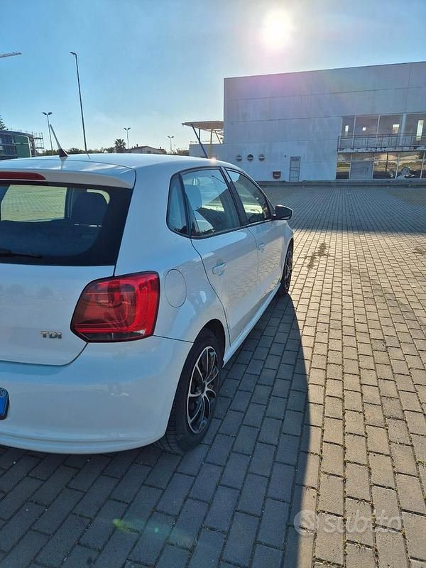 Usata VW Polo 90 CV (66 kW) 2010 Utilitaria