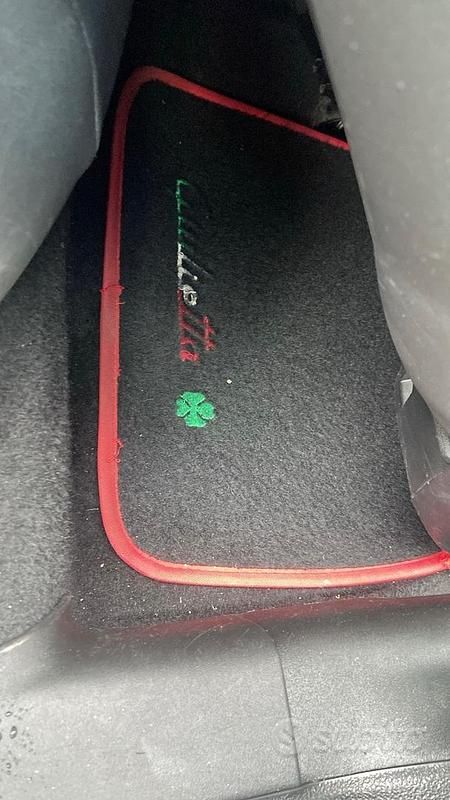 Usata Alfa Romeo Giulietta 105 CV (77 kW) 2014 Grigio Utilitaria