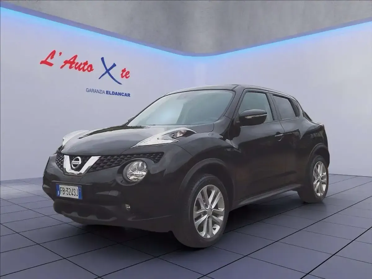 Usata Nissan Juke Acenta 110 CV (80 kW) 2015 Nero metallizzato SUV