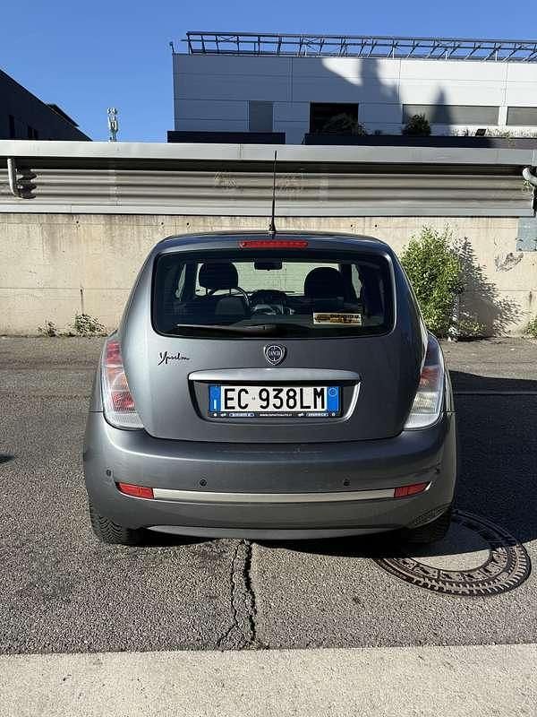 Usata Lancia Ypsilon 60 CV (44 kW) 2010 Utilitaria