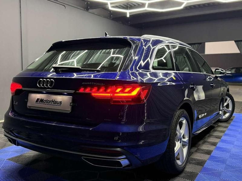 Usata Audi A4 Business 163 CV (119 kW) 2023 Blu/azzurro Station wagon