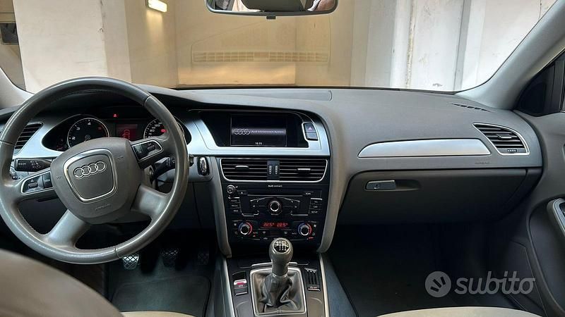 Usata Audi A4 2011 Blu Berlina