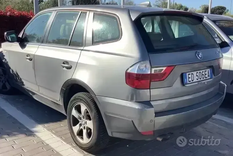 Begagnad BMW X3 Efficient Dynamics 177 HK (130 kW) 2010 Grå SUV