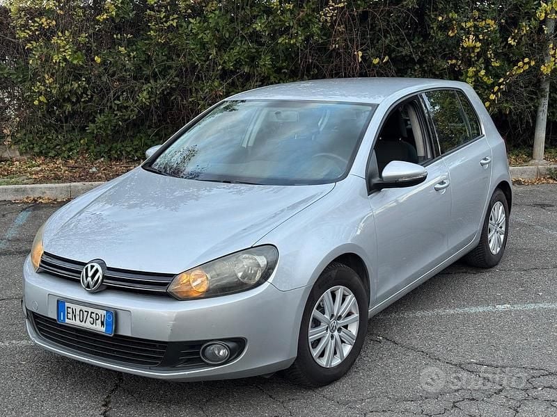 Grigio Usata 2012 VW Golf Tre volumi | 5500 € (Ottimo prezzo) - Immagine 1/4