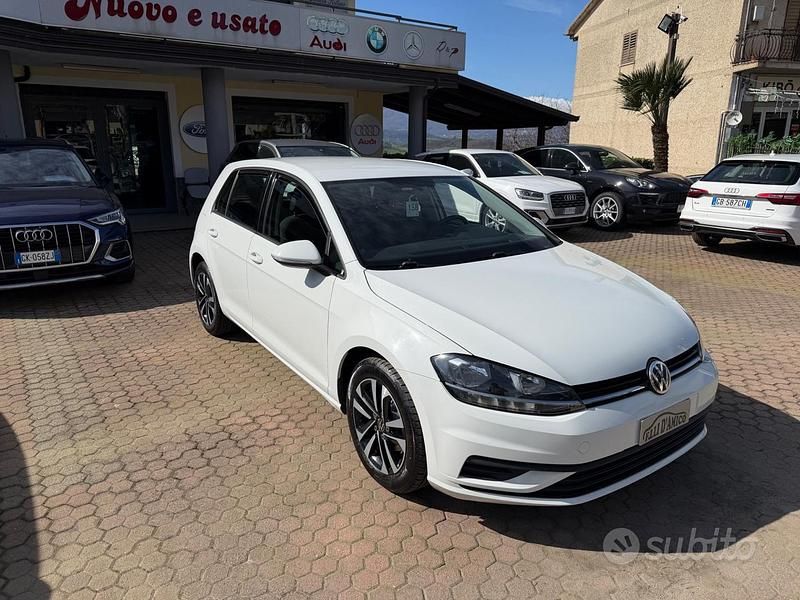 Usata VW Golf VII Trendline 90 CV (66 kW) 2018 Bianco Berlina
