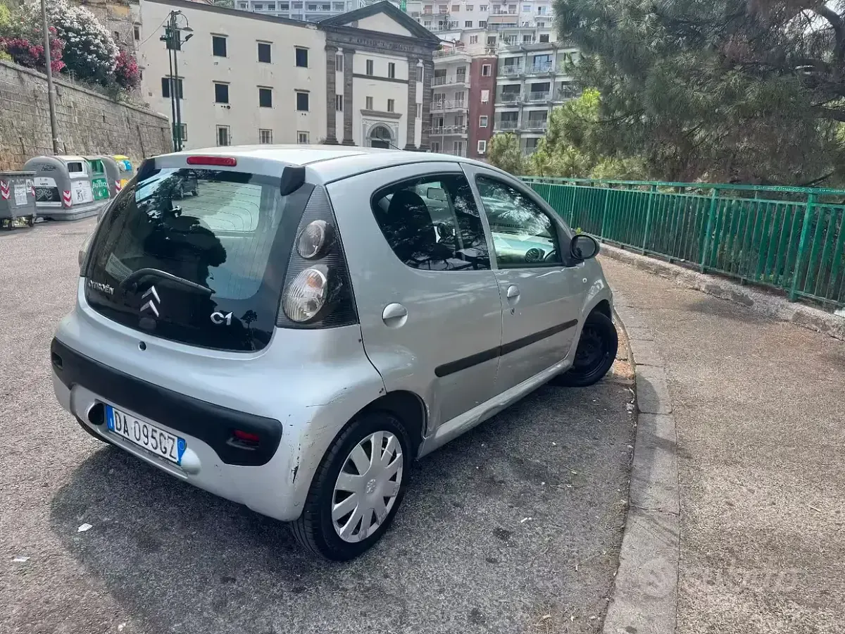 Usata Citroën C1 68 CV (50 kW) 2006 Grigio Utilitaria