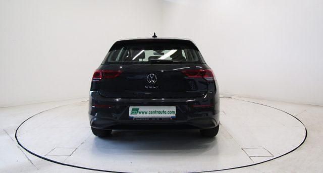 Usata VW Golf VII Life 116 CV (85 kW) 2021 Grigio Utilitaria