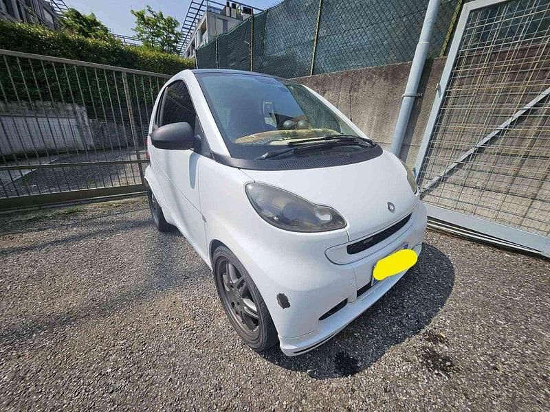 Bianco Usata 2009 Smart ForTwo Coupé Brabus Xclusive Coupé | 4200 € (Super prezzo) - Immagine 1/4