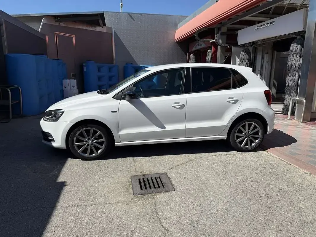Usata VW Polo 90 CV (66 kW) 2014 Bianco Berlina
