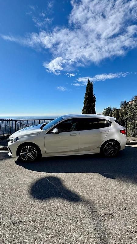 Usata BMW 118 M Sport 136 CV (100 kW) 2023 Bianco Utilitaria