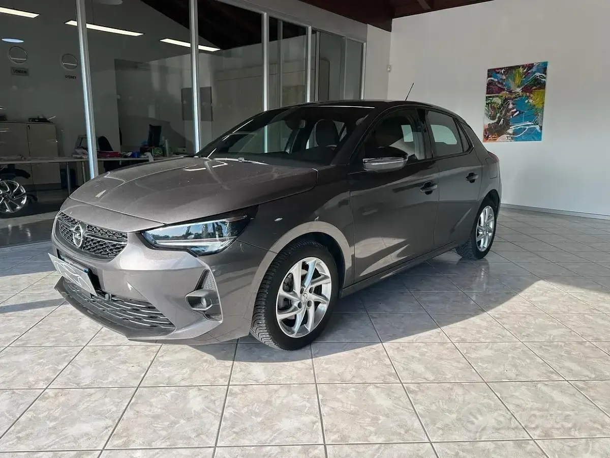 Usata Opel Corsa Edition 102 CV (75 kW) 2019 Grigio Utilitaria