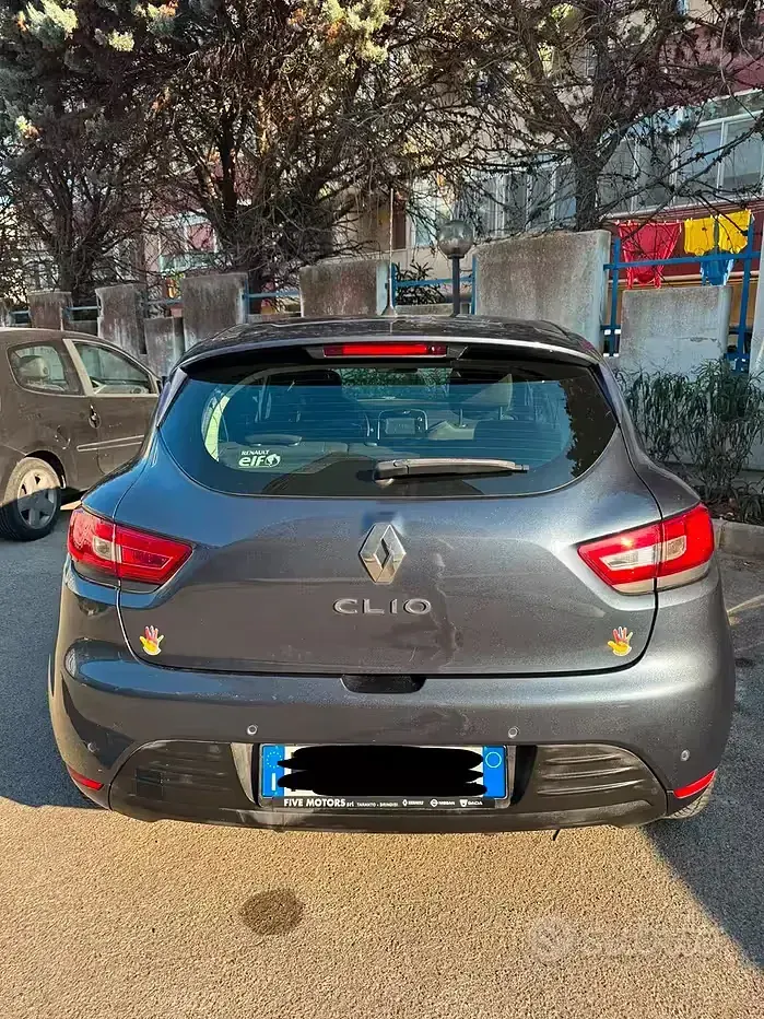 Usata Renault Clio IV 75 CV (55 kW) 2017 Grigio Berlina