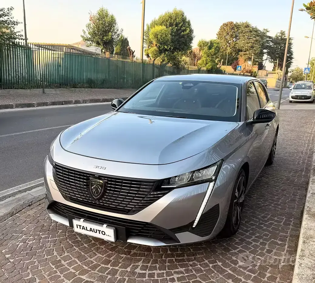 Usata Peugeot 308 Allure 131 CV (96 kW) 2022 Grigio Berlina