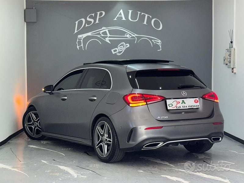 Usata Mercedes A250 Premium 224 CV (164 kW) 2019 Grigio Berlina