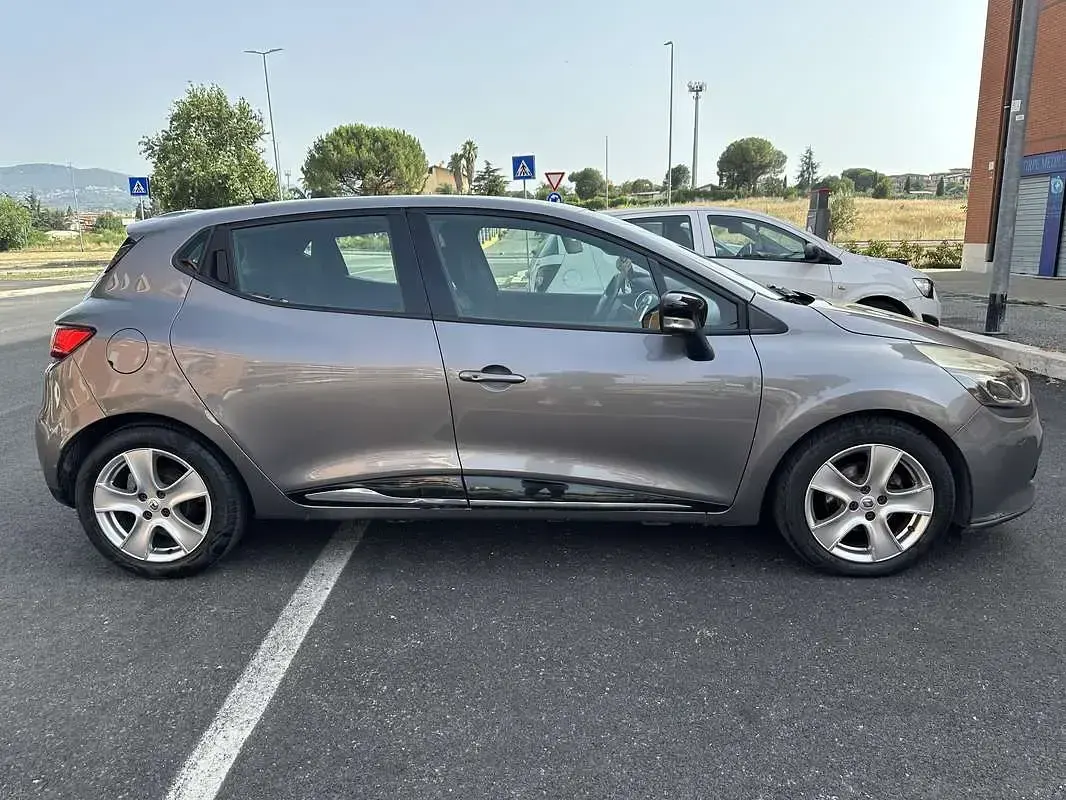 Usata Renault Clio IV Dynamique 90 CV (66 kW) 2013 Berlina