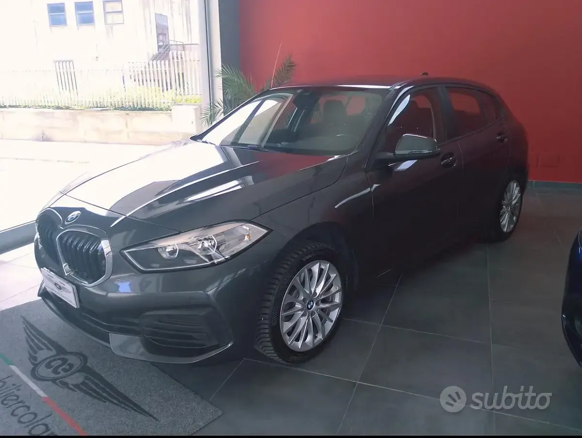 Usata BMW 120 Advantage 190 CV (139 kW) 2020 Grigio Utilitaria