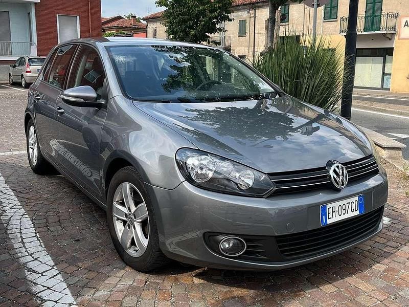 Usata VW Golf VI Comfortline 105 CV (77 kW) 2011 Grigio Utilitaria