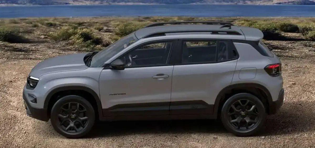 Nuova Jeep Avenger 136 CV (100 kW) 2025 Storm SUV