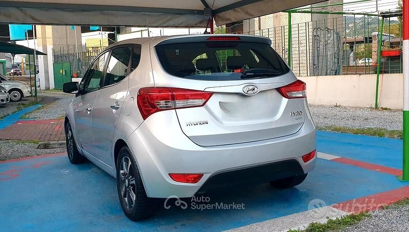 Occasion Hyundai i20 88 PK (64 kW) 2018 Grijs MPV
