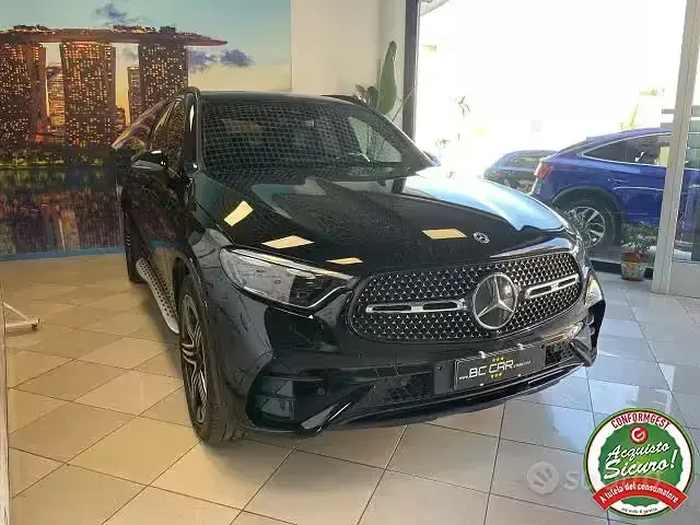 Usata Mercedes GLC220 AMG line 197 CV (144 kW) 2023 Nero SUV