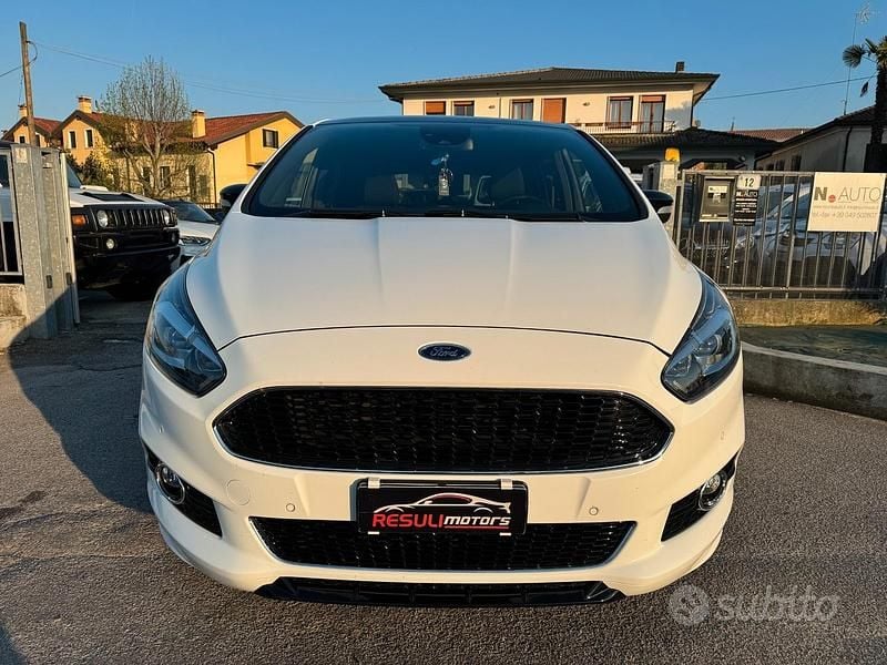 Usata Ford S-MAX Business Edition 150 CV (110 kW) 2019 Bianco Monovolume