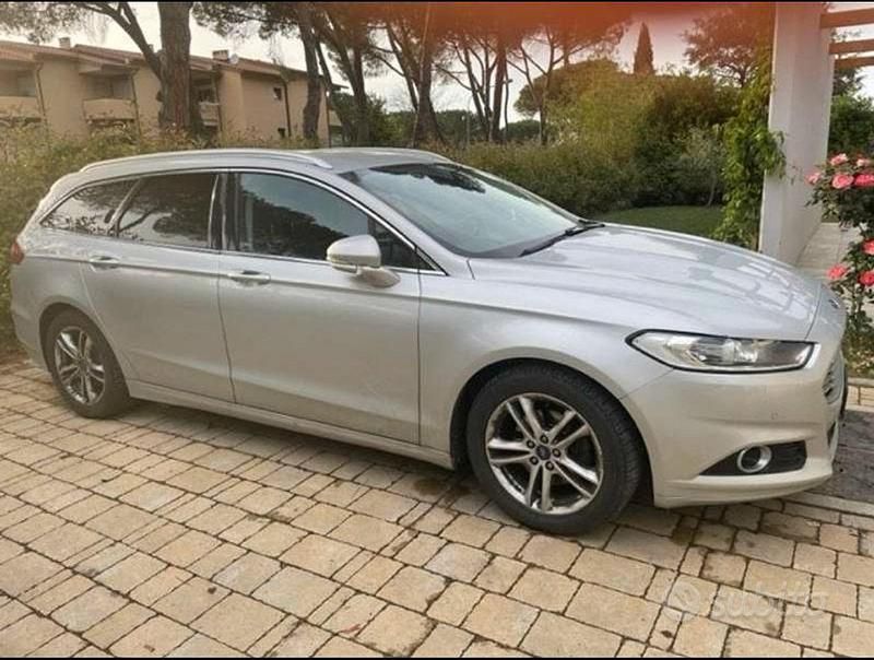 Grigio Usata 2015 Ford Mondeo Station wagon | 12.500 € (Cara) - Immagine 1/4