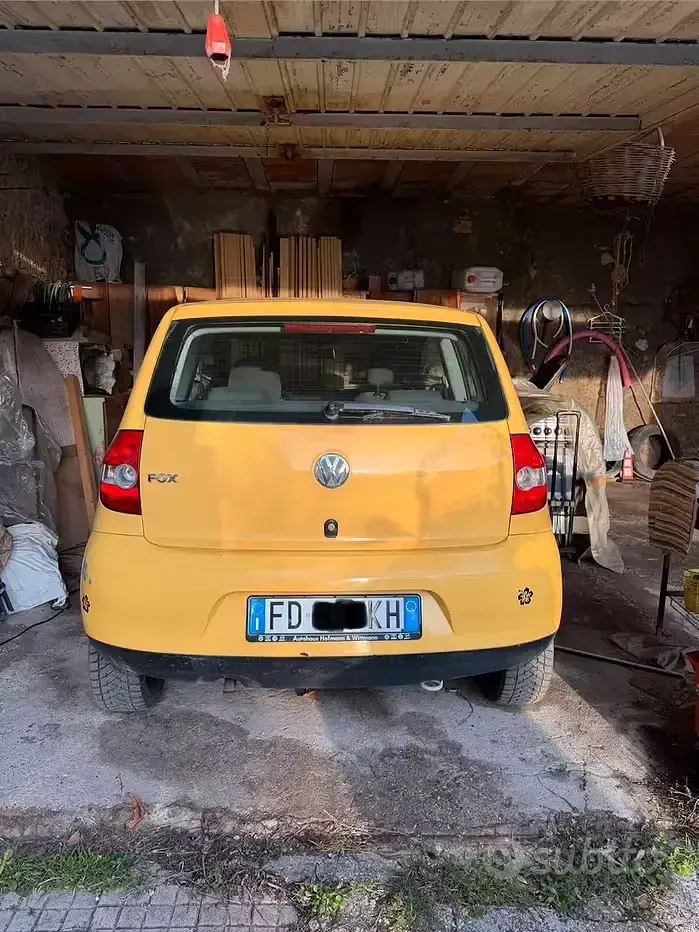 Usata VW Fox 54 CV (39 kW) 2016 Giallo Utilitaria