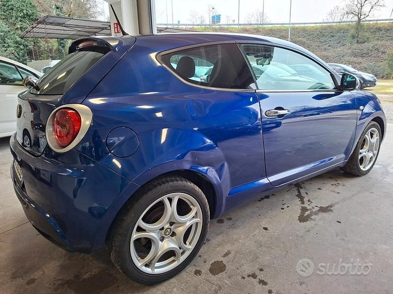 Usata Alfa Romeo MiTo 105 CV (77 kW) 2011 Blu Utilitaria