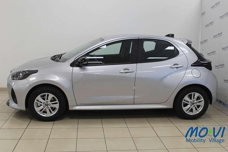 Nuova Mazda 2 Center-Line 116 CV (85 kW) 2026 Grigio Utilitaria