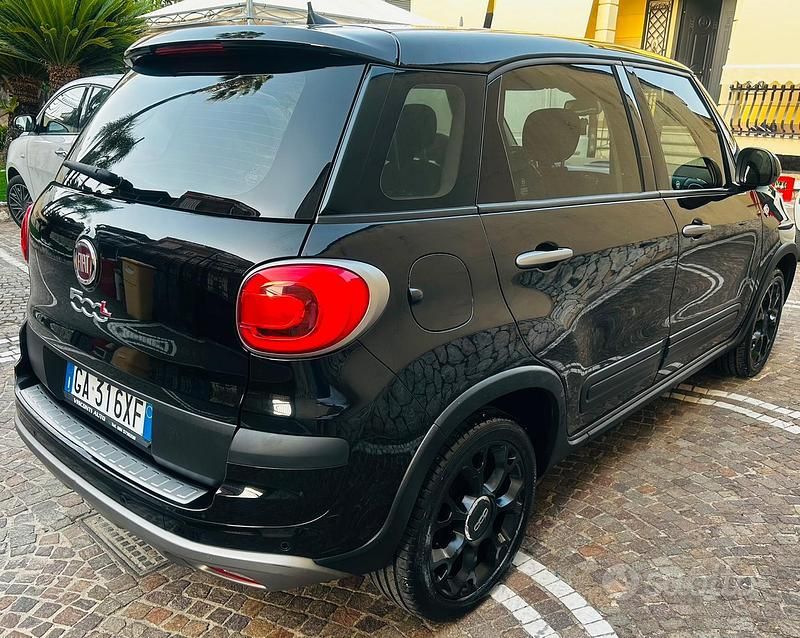 Usata Fiat 500L Cross 95 CV (69 kW) 2021 Nero Monovolume