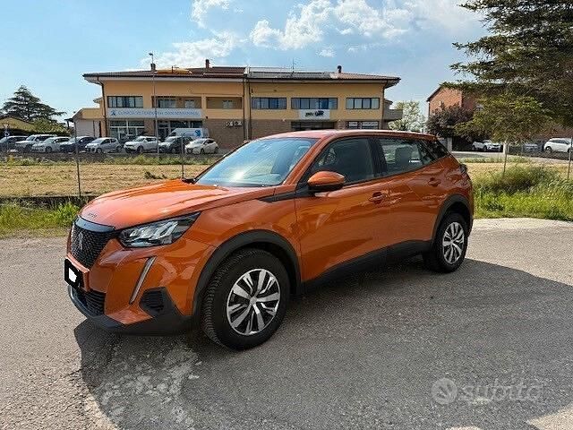 Usata Peugeot 2008 Allure 101 CV (74 kW) 2020 Arancione SUV