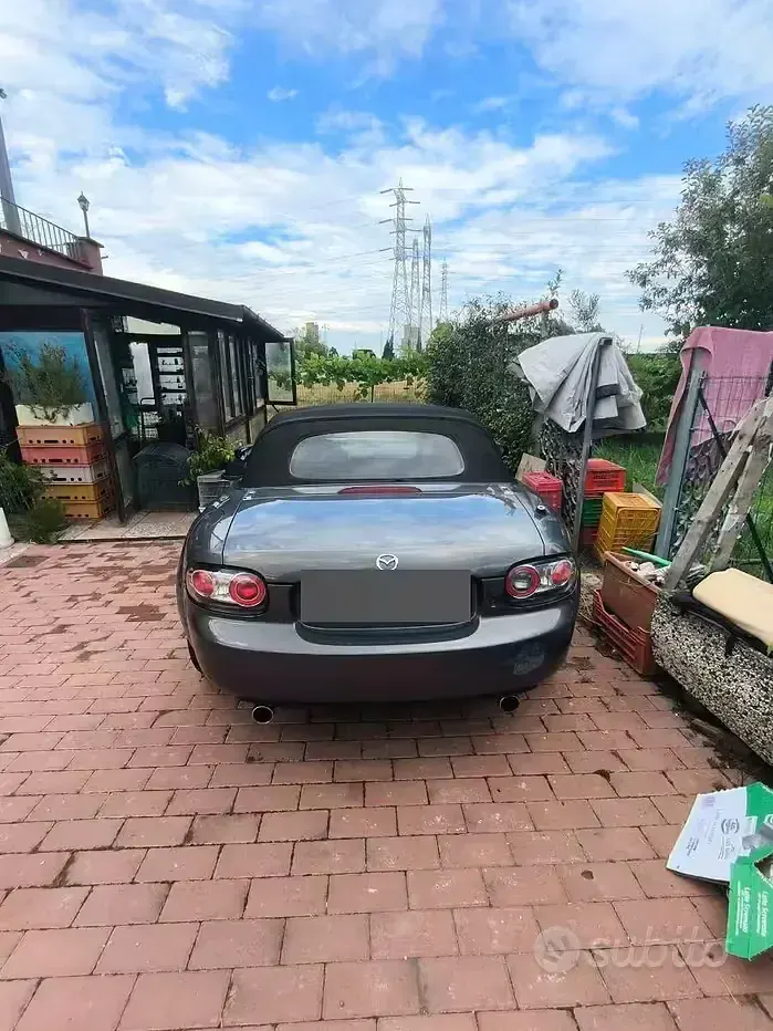 Usata Mazda MX5 126 CV (92 kW) 2007 Giallo Cabrio