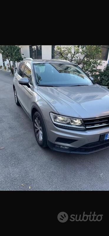 Usata VW Tiguan R-line 150 CV (110 kW) 2020 Grigio SUV