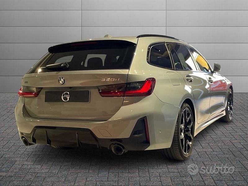 Usata BMW 320e M Sport 190 CV (139 kW) 2025 Grigio Station wagon
