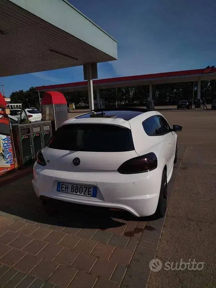 Usata VW Scirocco R-line 170 CV (125 kW) 2011 Bianco