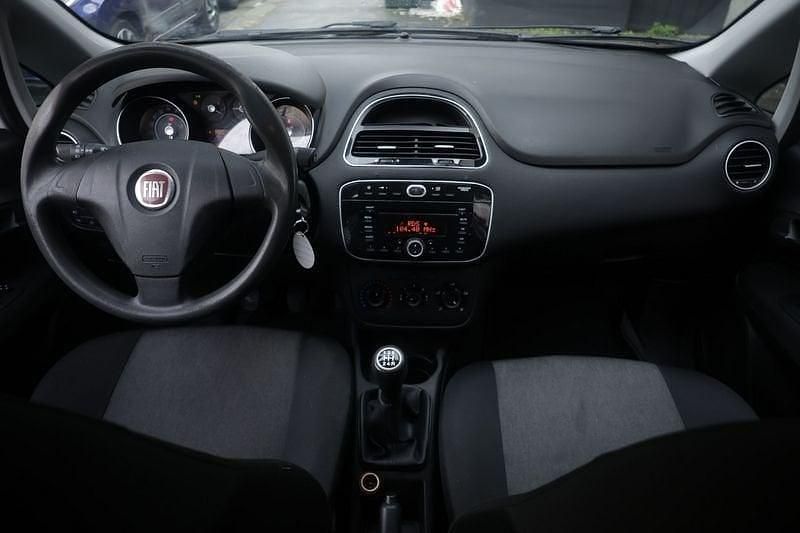 Usata Fiat Punto Lounge 75 CV (55 kW) 2015 Bianco Utilitaria