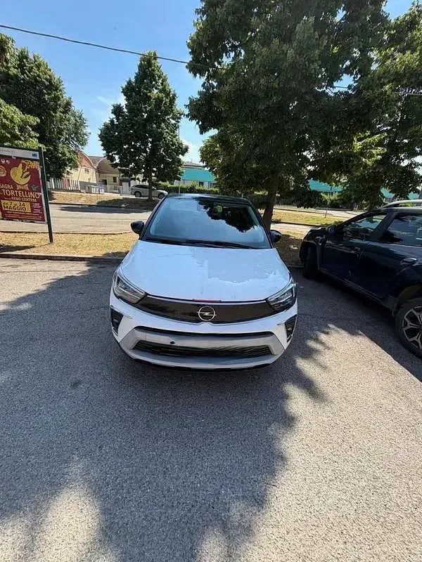 Usata Opel Crossland Elegance 110 CV (80 kW) 2021 SUV