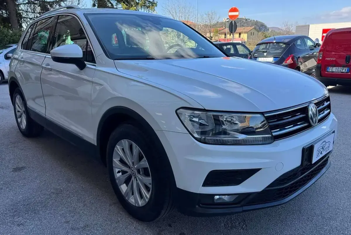 Usata VW Tiguan Business 116 CV (85 kW) 2018 Bianco SUV