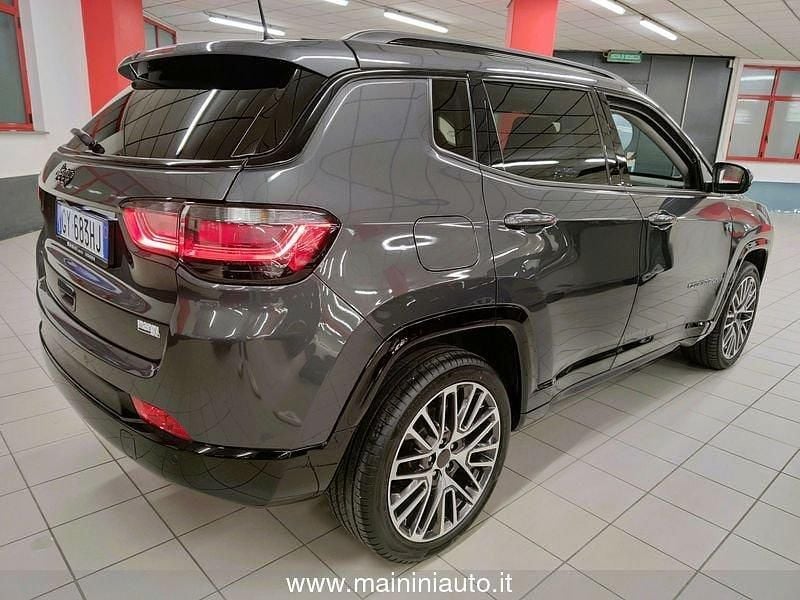 Occasion Jeep Compass Summit 131 ch (96 kW) 2025 Gris SUV