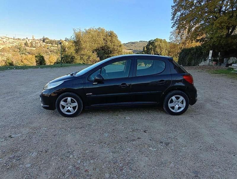 Usata Peugeot 207 68 CV (50 kW) 2008 Berlina
