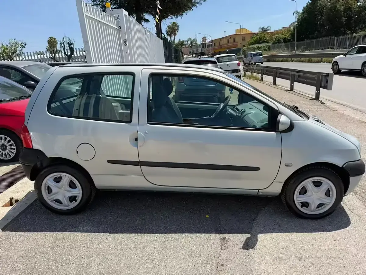 Gebraucht Renault Twingo 58 PS (42 kW) 2006 Blau Kleinwagen