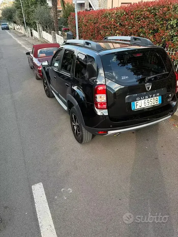 Usata Dacia Duster 125 CV (91 kW) 2017 Nero SUV