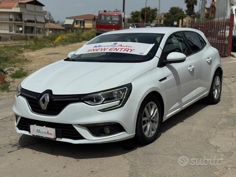 Usata Renault Mégane IV Intens 116 CV (85 kW) 2019 Bianco Berlina