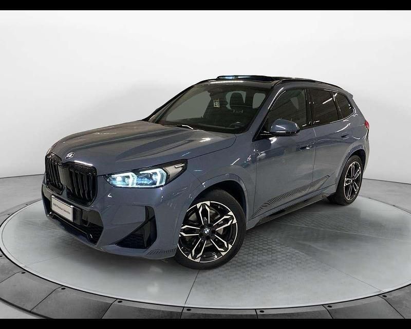 Storm bay met. Usata 2023 BMW X1 M Sport SUV | 47.900 € (Buon prezzo) - Immagine 1/3