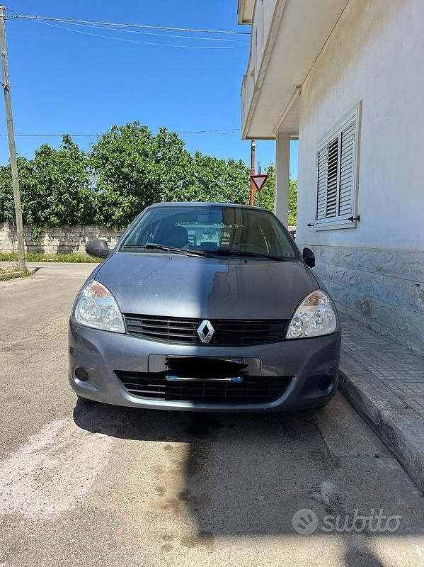 Usata Renault Clio II 75 CV (55 kW) 2009 Blu Utilitaria