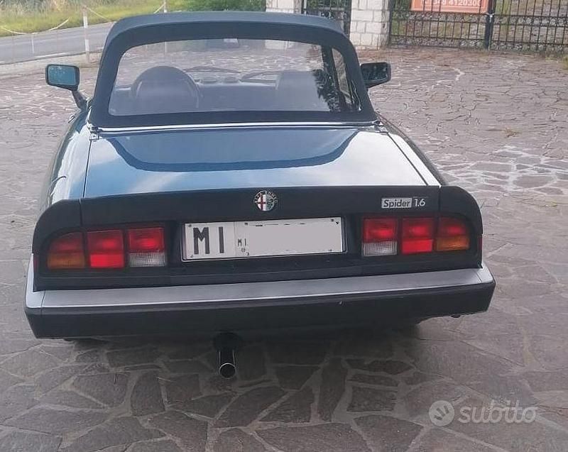 Usata Alfa Romeo Spider 101 CV (74 kW) 1986 Cabrio