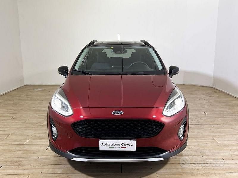 Begagnad Ford Fiesta Active 86 HK (63 kW) 2019 Röd Halvkombi