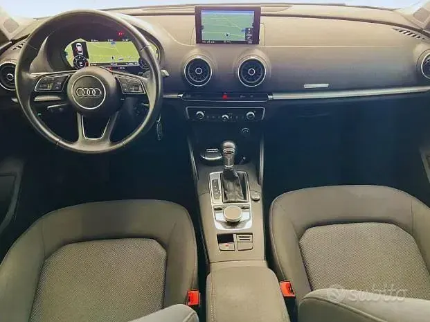 Usata Audi A3 S-Line 116 CV (85 kW) 2019 Grigio Berlina